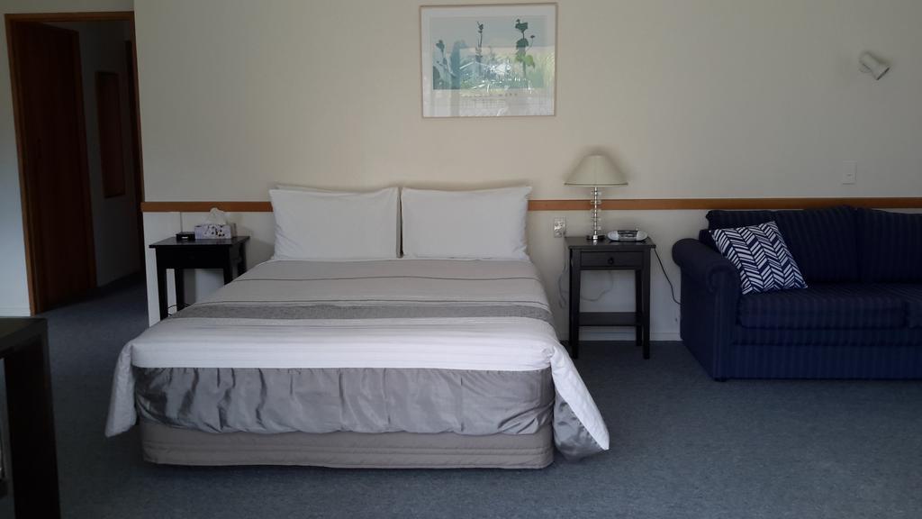 Ocean Motel Paraparaumu Exterior photo