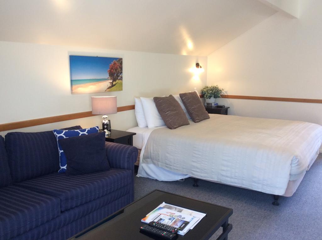 Ocean Motel Paraparaumu Exterior photo