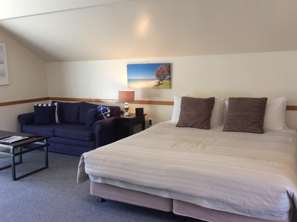 Ocean Motel Paraparaumu Exterior photo