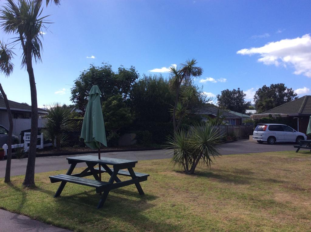 Ocean Motel Paraparaumu Exterior photo