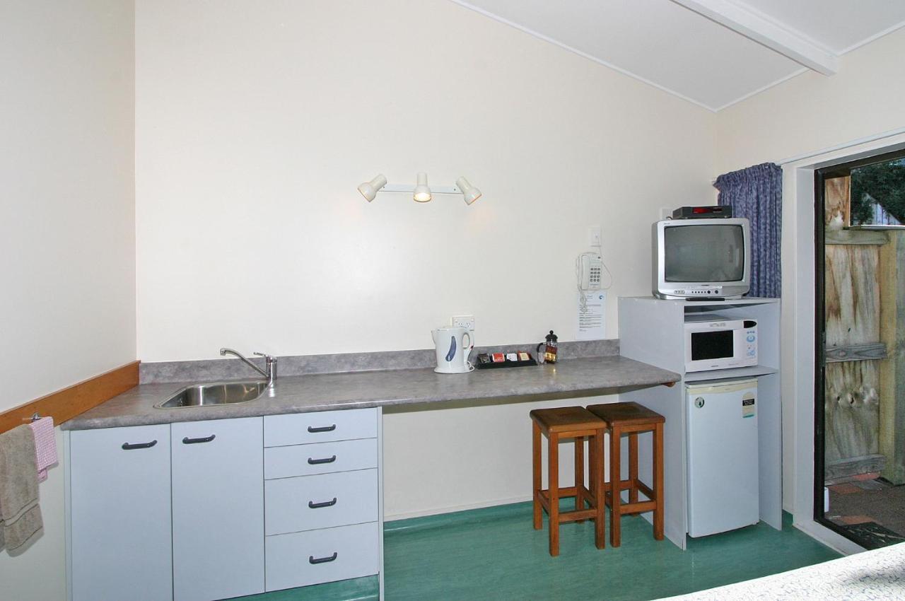 Ocean Motel Paraparaumu Room photo